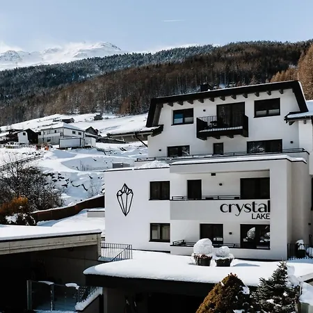 Crystal Apartment *